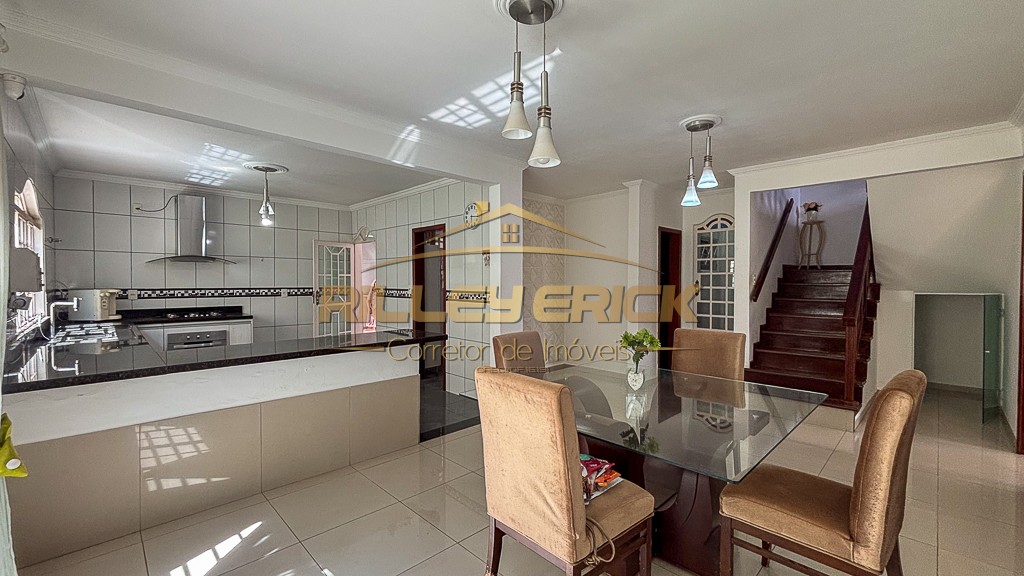 Casa, 4 quartos, 278 m² - Foto 5