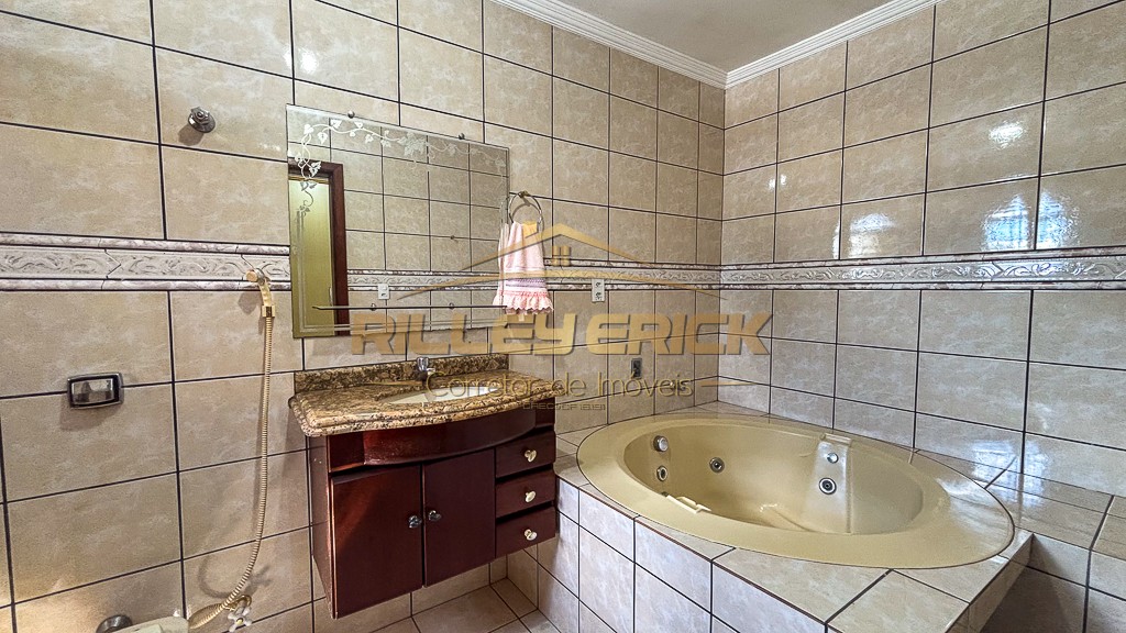 Casa, 4 quartos, 278 m² - Foto 34